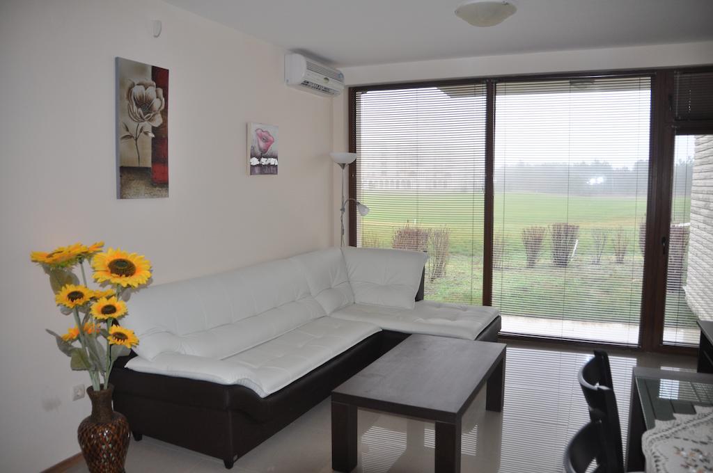Lighthouse Golf Apart Complex&Villas بالشيك الغرفة الصورة