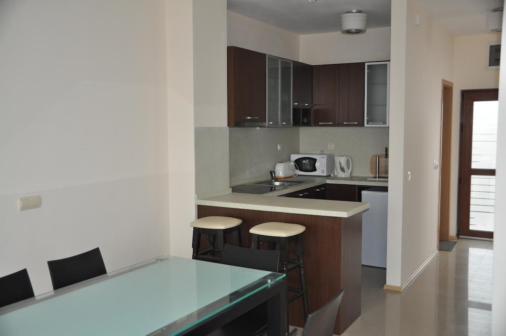 Lighthouse Golf Apart Complex&Villas بالشيك الغرفة الصورة
