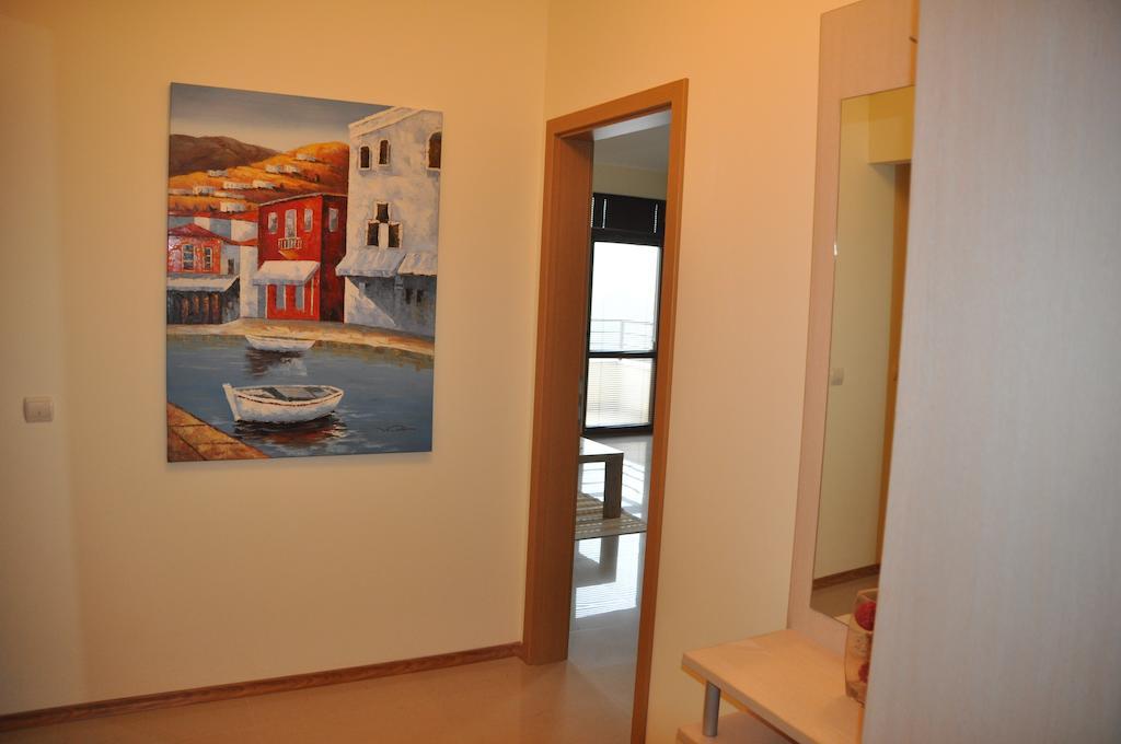 Lighthouse Golf Apart Complex&Villas بالشيك الغرفة الصورة