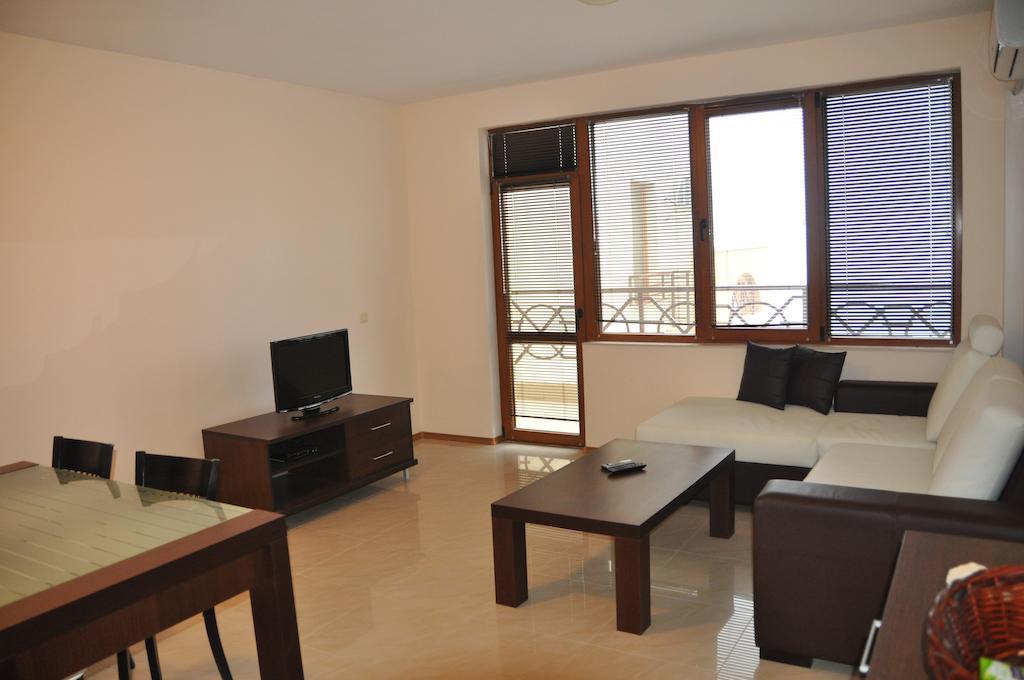 Lighthouse Golf Apart Complex&Villas بالشيك الغرفة الصورة