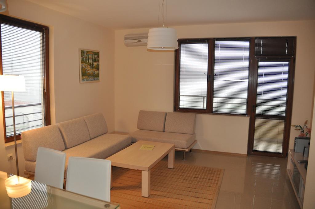 Lighthouse Golf Apart Complex&Villas بالشيك الغرفة الصورة
