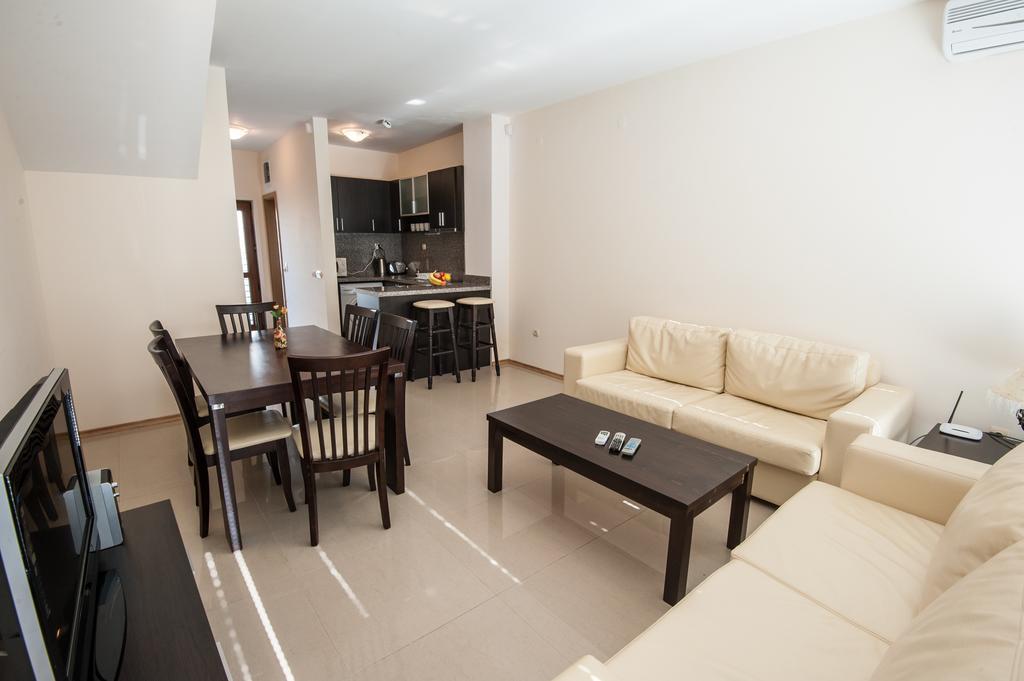 Lighthouse Golf Apart Complex&Villas بالشيك المظهر الخارجي الصورة