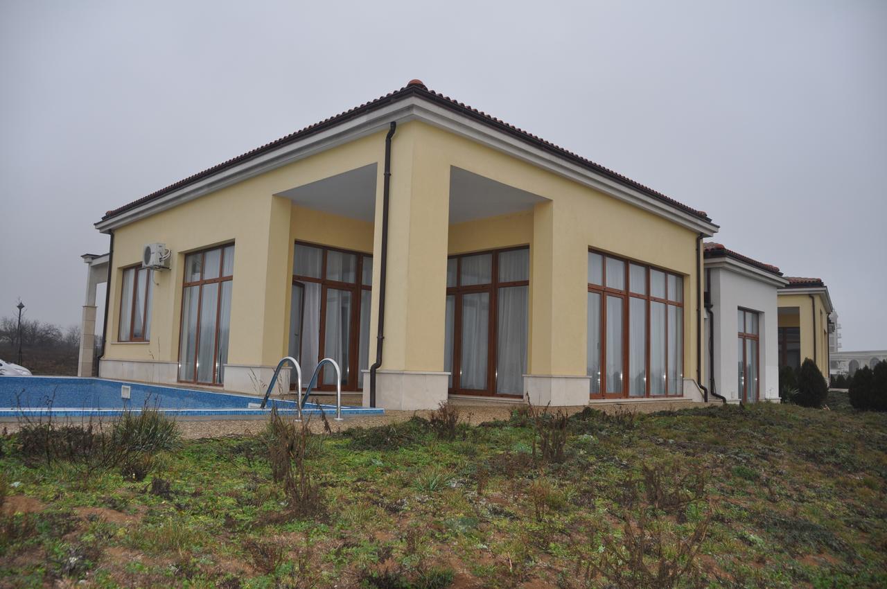 Lighthouse Golf Apart Complex&Villas بالشيك المظهر الخارجي الصورة
