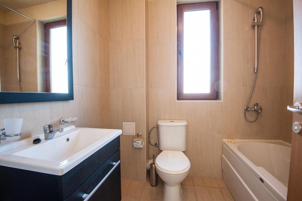 Lighthouse Golf Apart Complex&Villas بالشيك المظهر الخارجي الصورة
